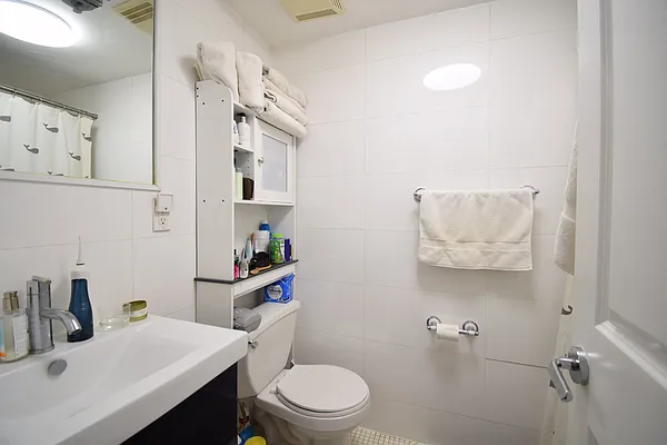 Rented by Corcoran | media 13