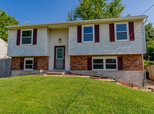4711 Arroyo Trl, Louisville, KY 40229