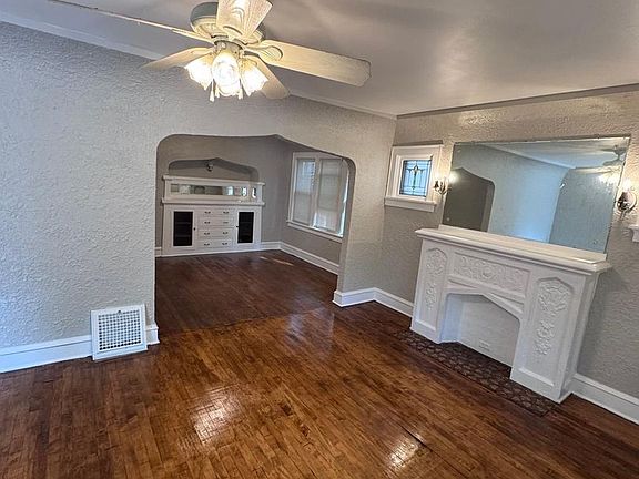 4th image of 5328 N 35th St