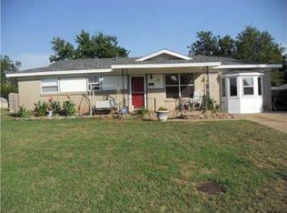 812 Harold Dr, Midwest City, OK 73110