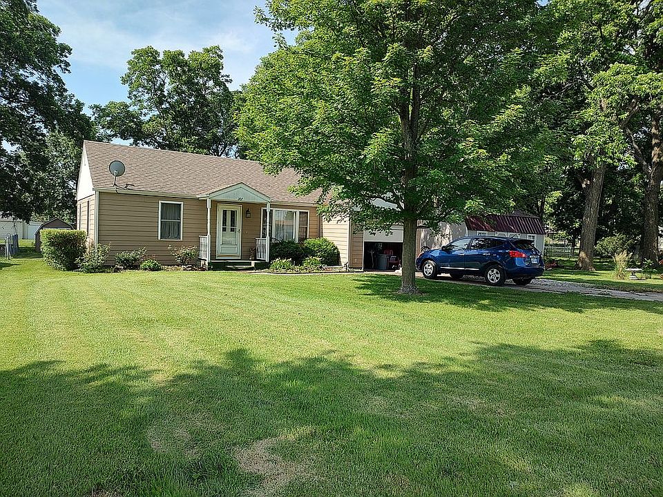 1st image of 307 Lake Rd