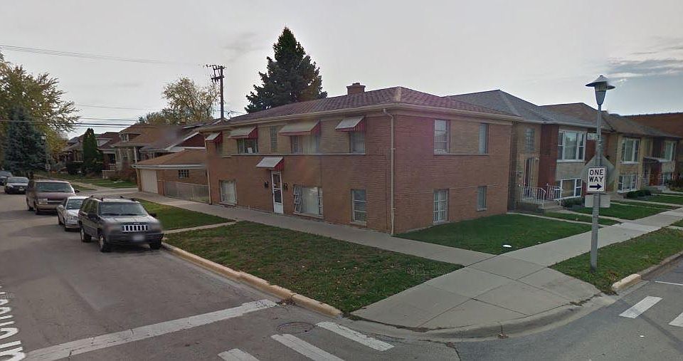 1st image of 2604 Clarence Ave #2N