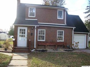 717 1st St SW, Mason City, IA 50401