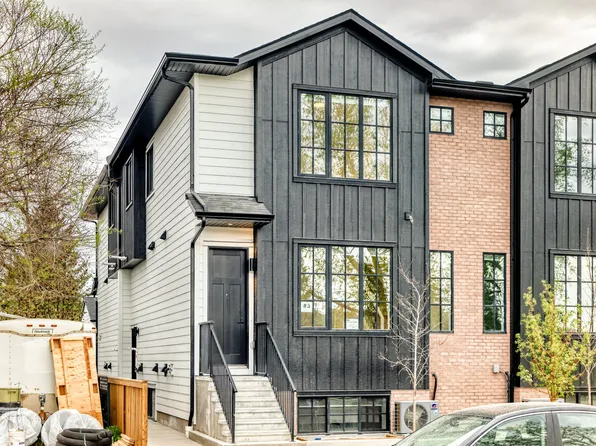 8816 46th Ave NW #3, Calgary, AB T3B 1Y8
