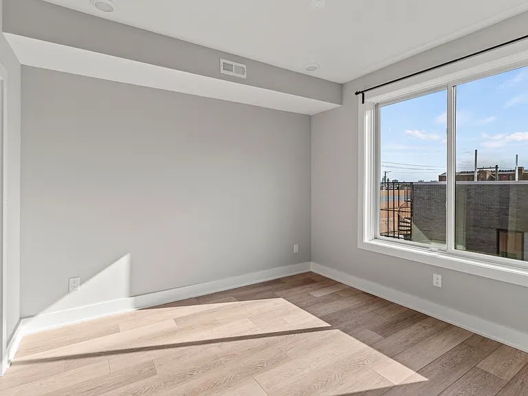 2614 Trenton Ave #204 — Photo 18