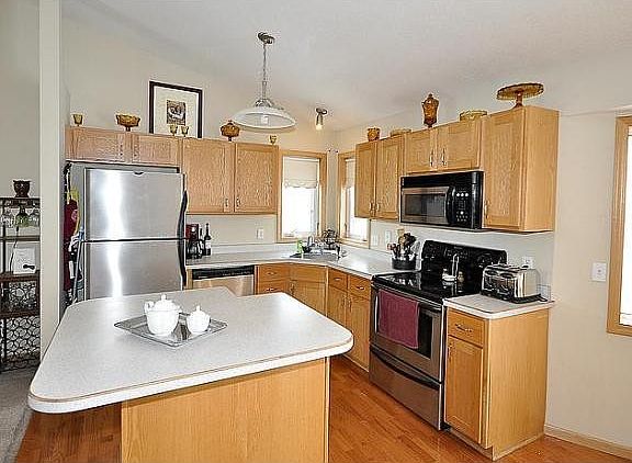 4th image of 1118 Hidden Creek Blvd