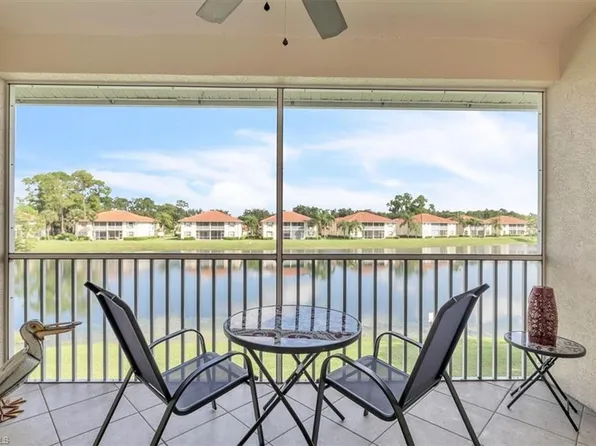 250 Robin Hood CIR #202, NAPLES, FL 34104
