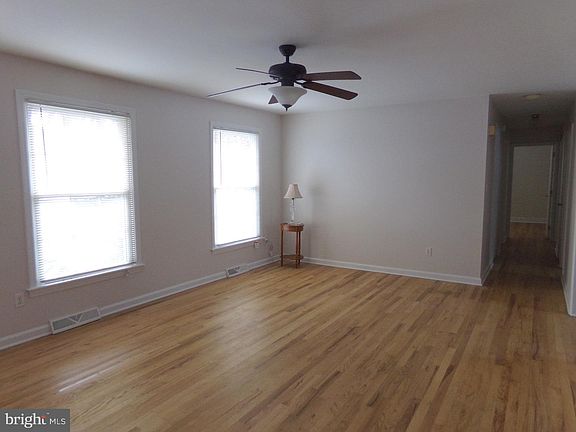5th image of 3018 Candlewood Dr