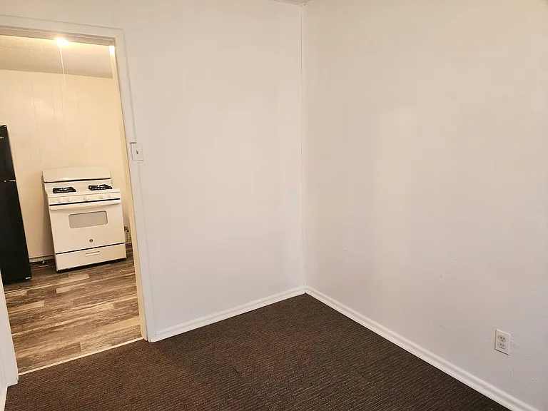 216 S Avenue I #6 — Photo 12