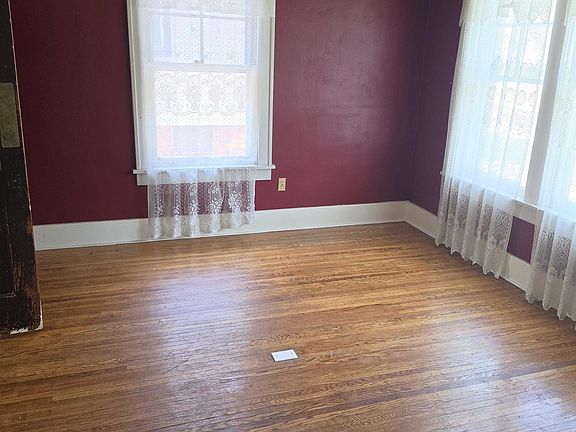 3rd image of 500 Hanssler St