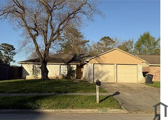 3 bed, 1664 sqft, $2,300 — Photo 1