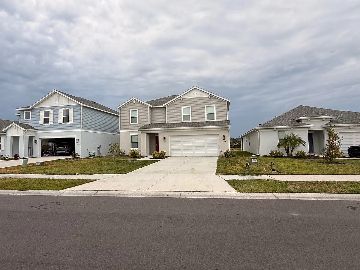 Building Photo - 13014 Bluff Oak Way