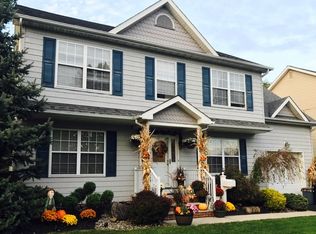 102 New St, Middlesex, NJ 08846