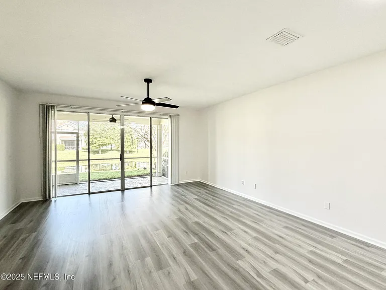 13424 English Peak Ct — Photo 7