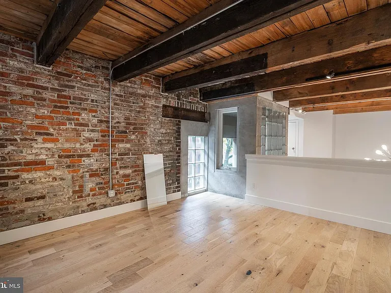 313 Fulton St — Photo 22