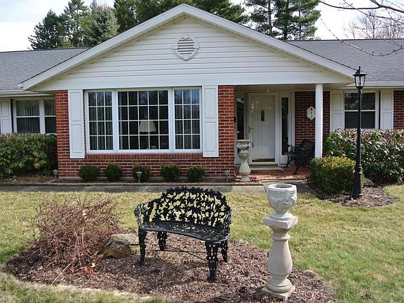 2nd image of 410 Spruce Dr