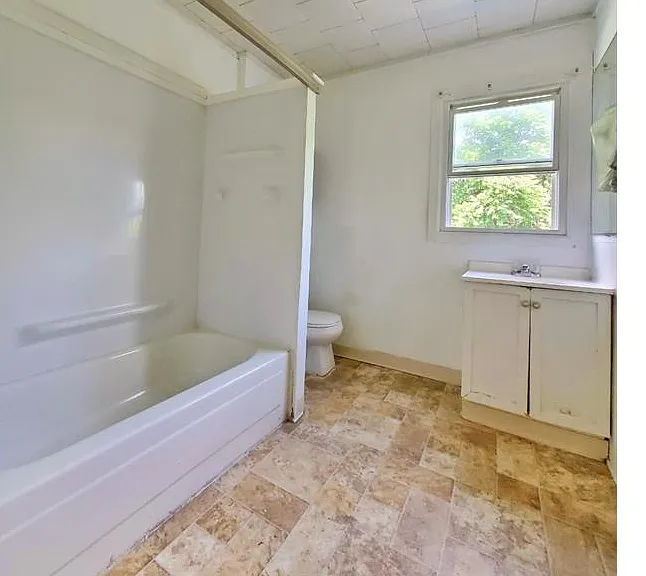 264 W Harris Ave #2 — Photo 5
