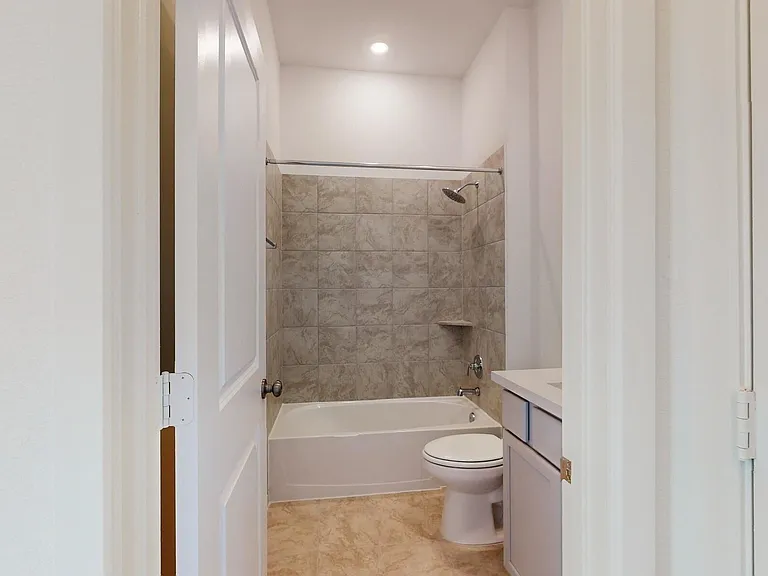 21622 Laggan Cliff Ln — Photo 28