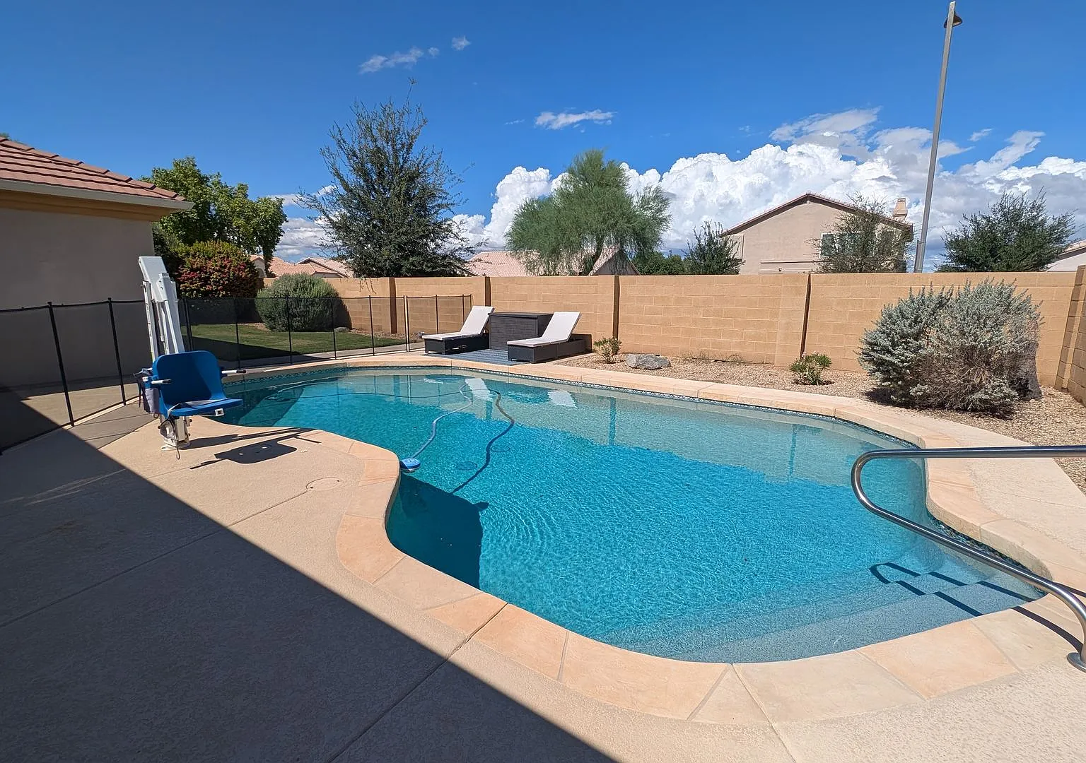 4 Bedroom Single Story Home W/ Pool & 3 Car Garage Available Near W McDowell Rd & N Dysart Rd! — Photo 2