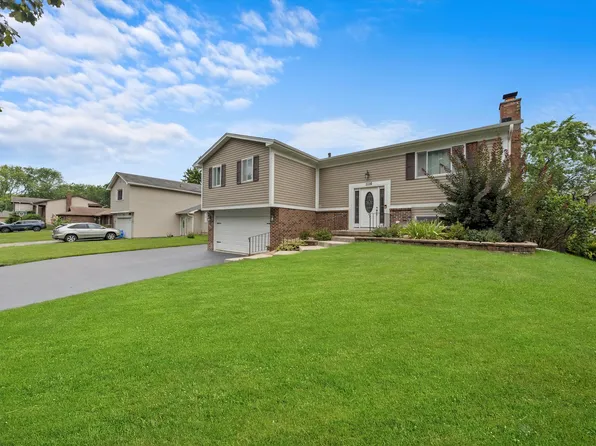 1116 Bramble Ave, Bolingbrook, IL 60490