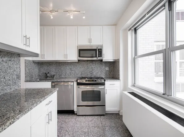 1520 York Avenue image 4 of 12