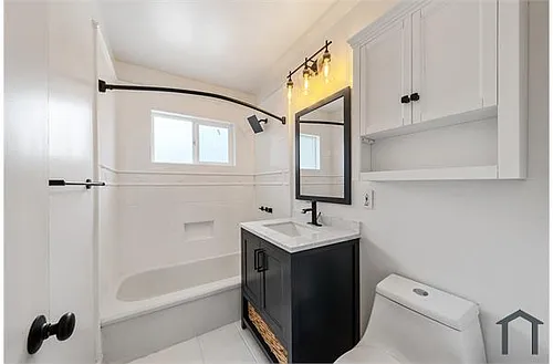 8 Whitmore Pl #4 Photo 1