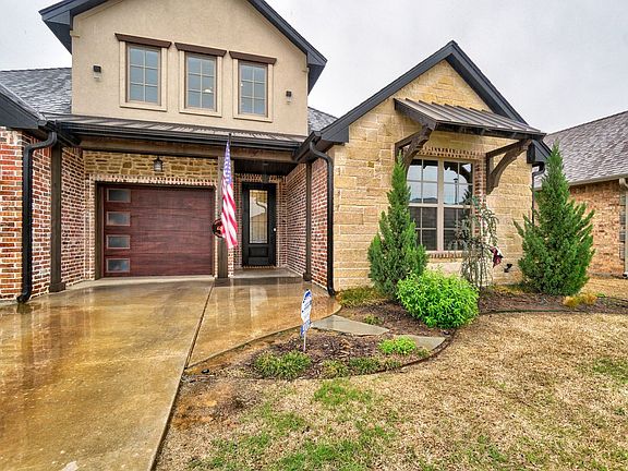 3rd image of 4009 NE Realtree Dr