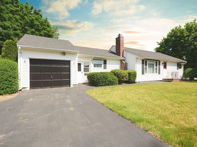 3 Holcott Dr, Attleboro, MA, 02703