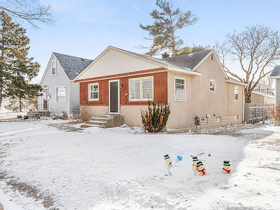 2nd image of 1612 Breda Ave