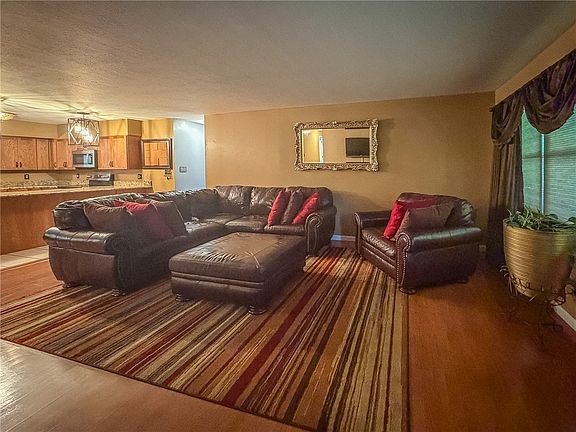 5th image of 3750 E Lake Shore Dr