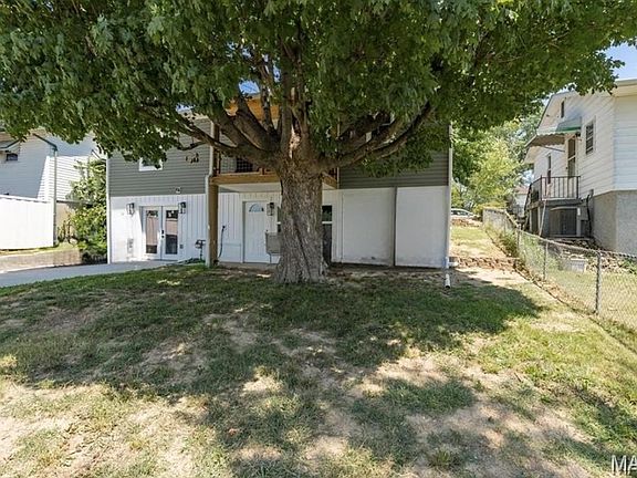 5th image of 1007 Lindsay Ave