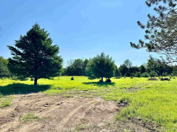 K Rd, Bark River, MI 49807