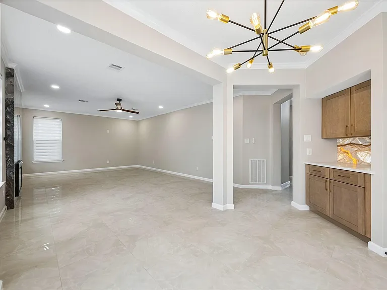 1306 Hunter Wood Dr — Photo 18