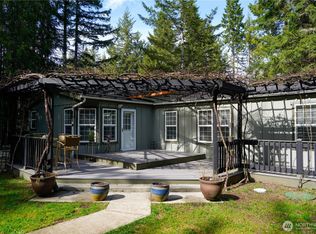121 N Mallard Way W, Hoodsport, WA