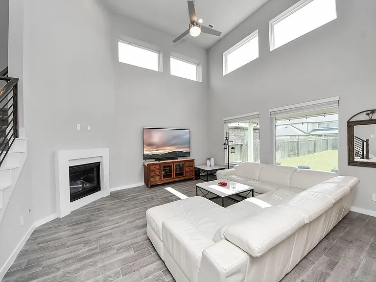 3815 Favor Forest Ct — Photo 11