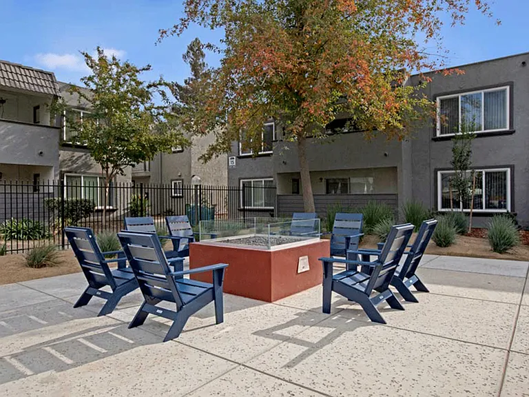 River Blu Apartments — Photo 4