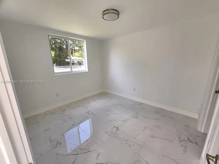 7245 SW 21st St #1 — Photo 7