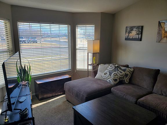 4th image of 4061 S 2175 W