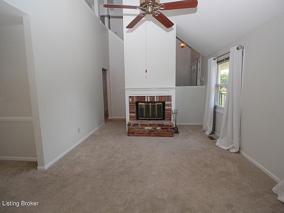 4th image of 105 Towne Creek Ct