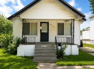 22751 Melrose Ave, Eastpointe, MI 48021