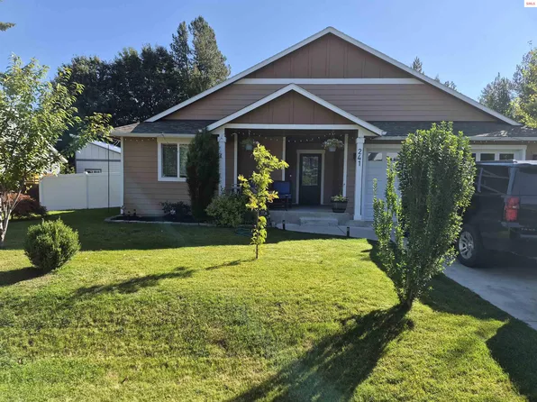 241 Beverly Dr, Sagle, ID 83860