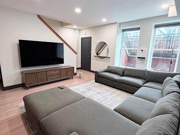 2nd image of 1936 S Racine Ave Unit 1