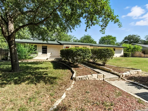 202 Shalimar Dr, Castle Hills, TX 78213