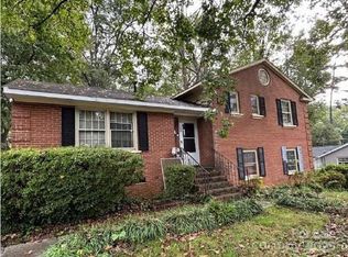 5635 Ruth Dr, Charlotte, NC 28215