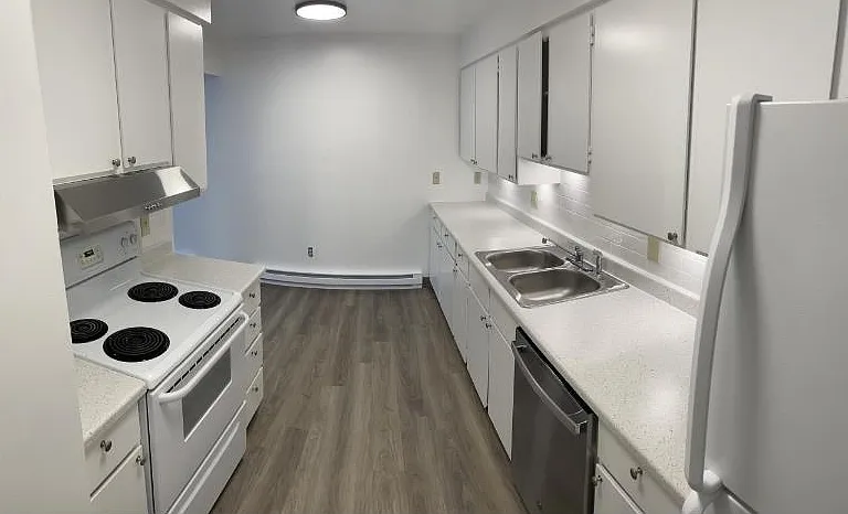3318 S Grand Blvd #2 — Photo 9