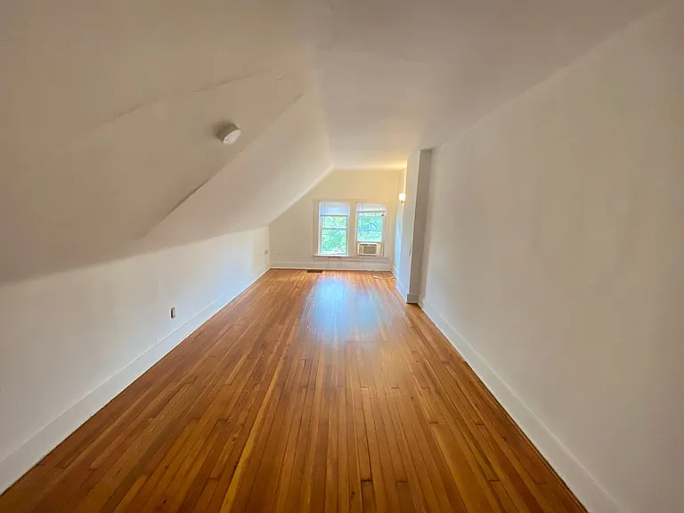 E 18th Ave 323-325 CR — Photo 14