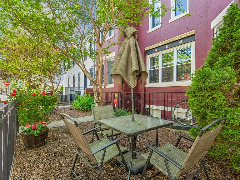 304 Q St NW #1 — Photo 3