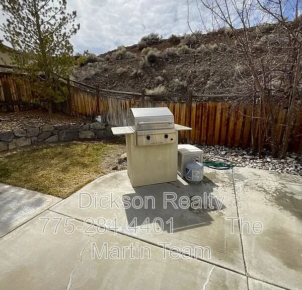 2847 Falcon Ridge Dr — Photo 38
