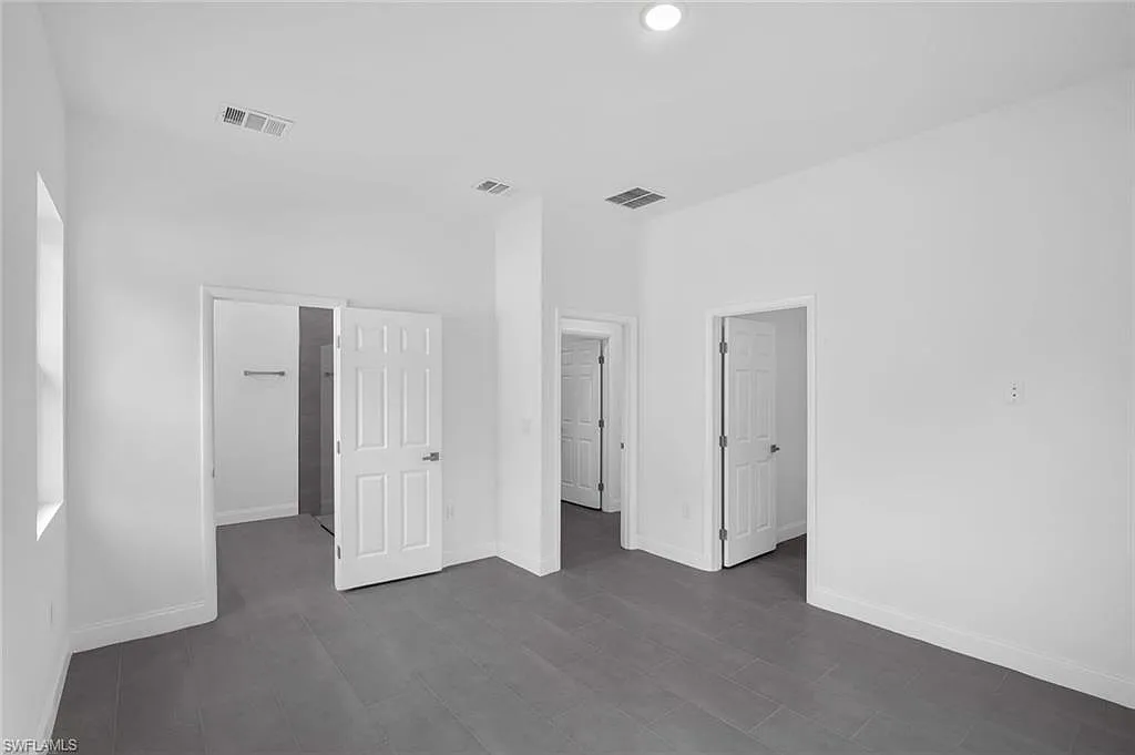 3 bed, 2.5 bath, 1760 sqft, $2,000 — Photo 4