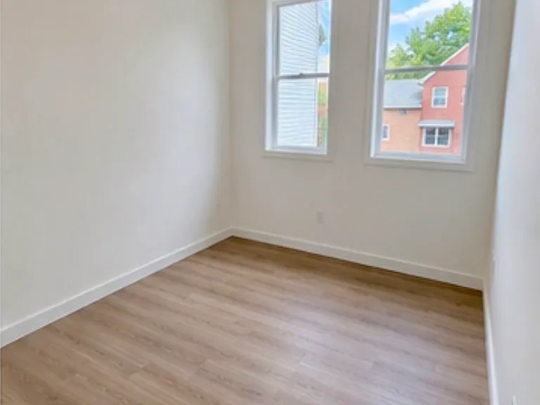 46 N Hamilton St #5 — Photo 13